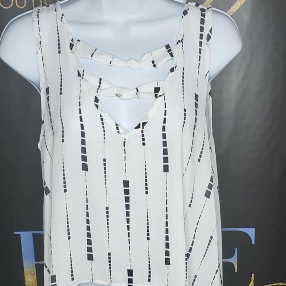Shirt - Picture 2 of 2
